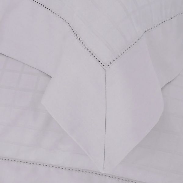 Buddemeyer-damask-square-bege-1