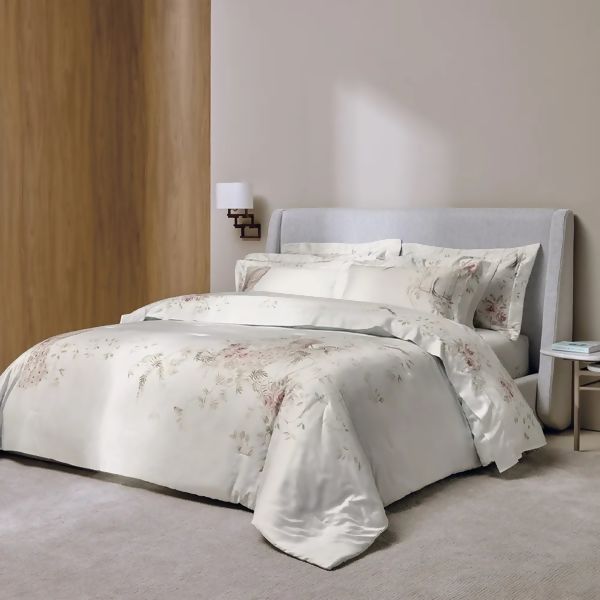 Trussardi-300F-COLCHA-PAVONIERI-