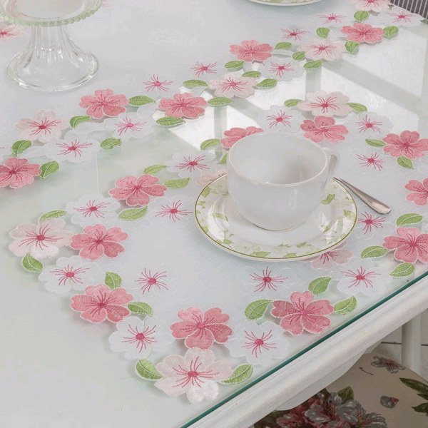 Americano / Toalha de Bandeja Bordada Jardim 35 x 50 cms 2 peças - Argivai