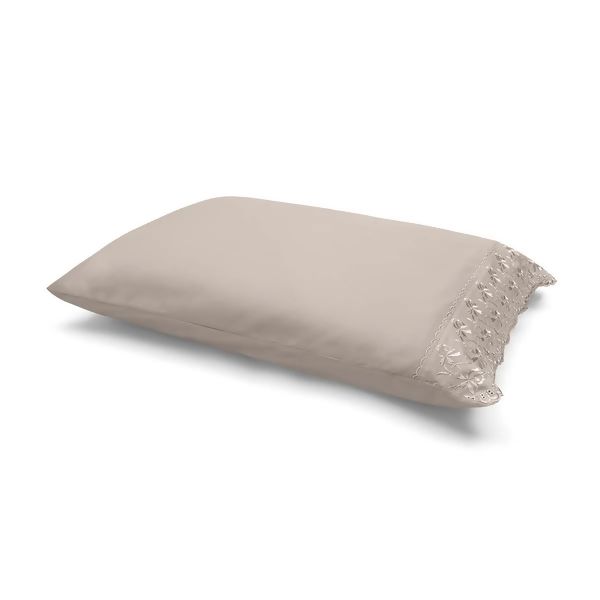buettner-sonata-naira-fronha-fendi