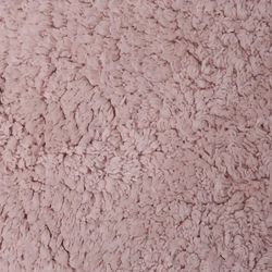 KACYUMARA-TAPETE-QUADROS-ROSE-3