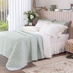 LAVIVE-charlotte-malva-2